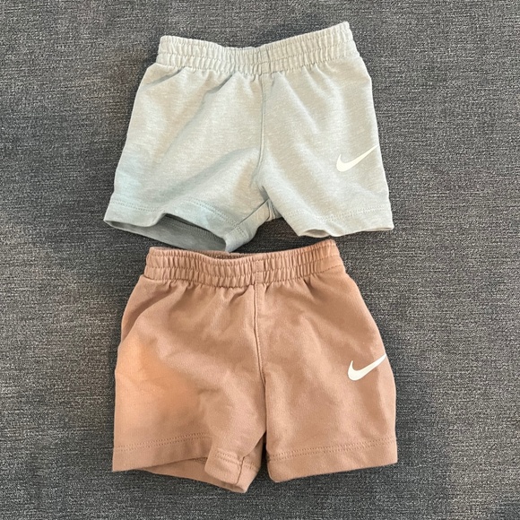 Bundle of two 2-piece Nike baby boy outfit - 3 month - Picture 2 of 4